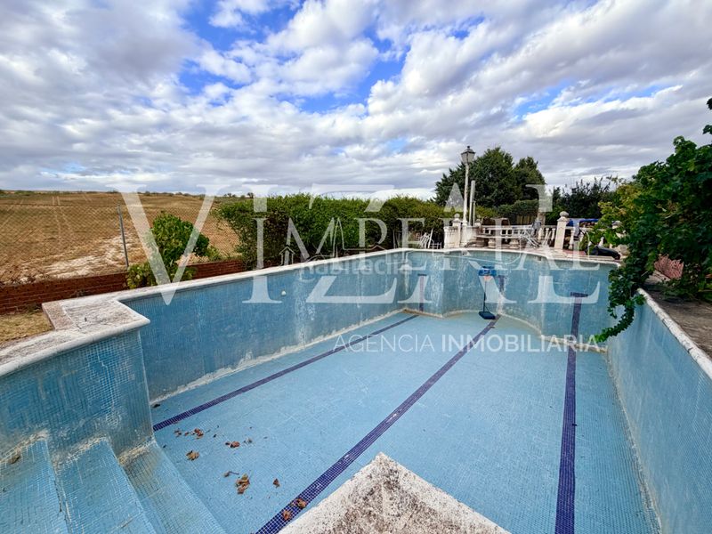 Foto 72e8dd53-fec1-4f12-b865-40b47759ed31. Haus mit kamin heizung parking pool in Viso de San Juan (El)