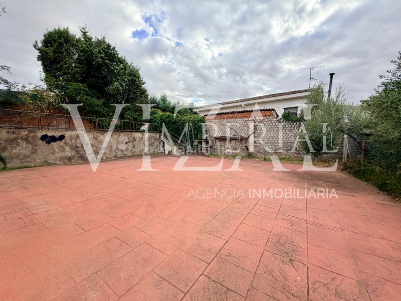 Foto 79186bc6-8108-405c-8401-505efce14083. Haus mit kamin heizung parking pool in Viso de San Juan (El)