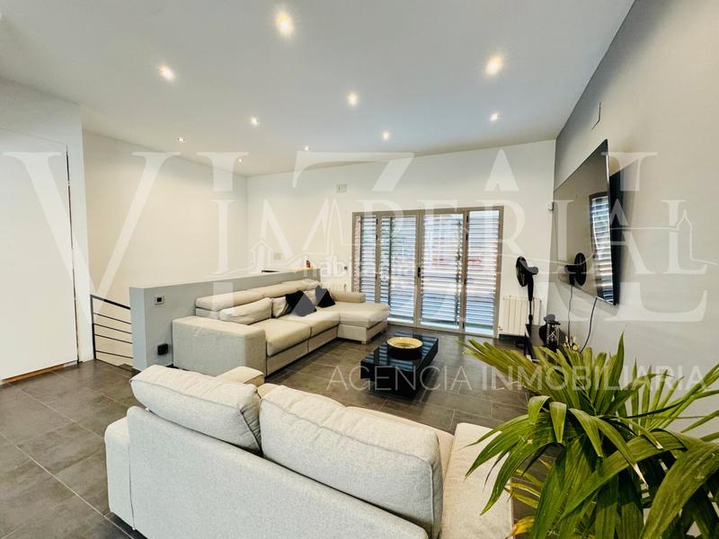 Foto 00eda537-c874-4613-9cc2-69743bf0bc6b. Casa a schiera con riscaldamento parcheggio piscina in Toledo