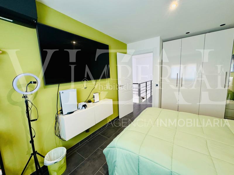 Foto 2751e70c-48da-49e4-932f-79c94ee77cde. Casa a schiera con riscaldamento parcheggio piscina in Toledo