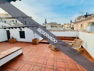 Pis  Bajada barco. Exclusiva propiedad reformada en plena cornisa de toledo