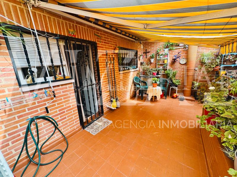 Foto 1cf1be91-82e4-46a2-852c-08a451d8991c. Xalet amb calefacció aparcament piscina a Avenida Europa-San Antón Toledo