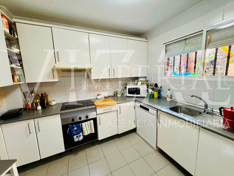 Foto 3af601a9-9f7e-4988-82b4-c79009b4d11a. Xalet amb calefacció aparcament piscina a Avenida Europa-San Antón Toledo