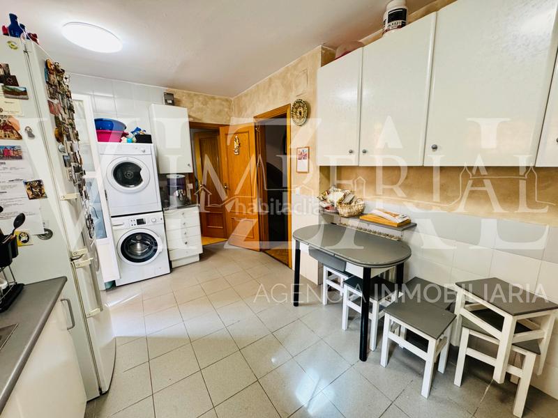 Foto bd384526-7d4e-49d4-ae7f-81d1f7dc7720. Xalet amb calefacció aparcament piscina a Avenida Europa-San Antón Toledo