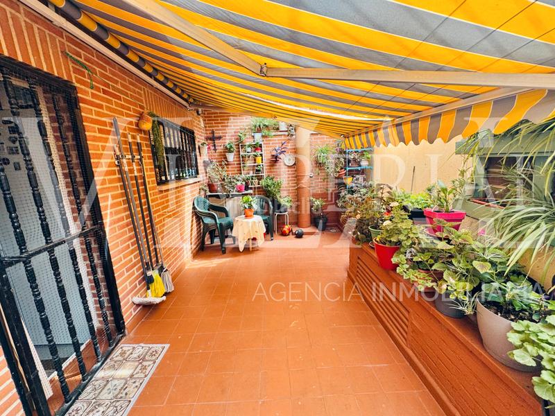 Foto f57f4549-2d1b-4549-965f-4ce8f2a3a787. Xalet amb calefacció aparcament piscina a Avenida Europa-San Antón Toledo