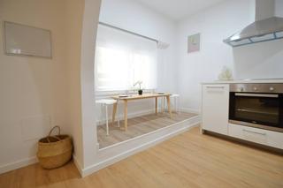 Location Appartement  Calle antonio valbuena