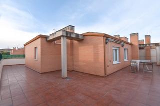 Àtic a Loeches. Precioso ático en loeches con espectacular terraza.