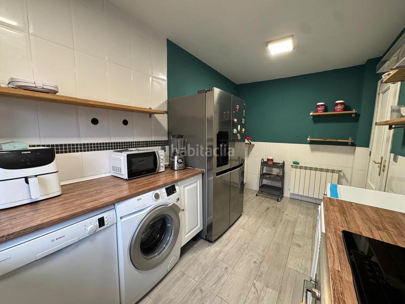 Foto 45c0b8f6-71b4-4110-b22a-86f64f272341. Location chalet avec cheminée chauffage parking piscine dans Loeches