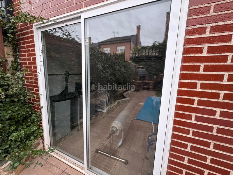 Foto c3d51d0c-51f7-4170-8c9f-2fc0923424fc. Location chalet avec cheminée chauffage parking piscine dans Loeches