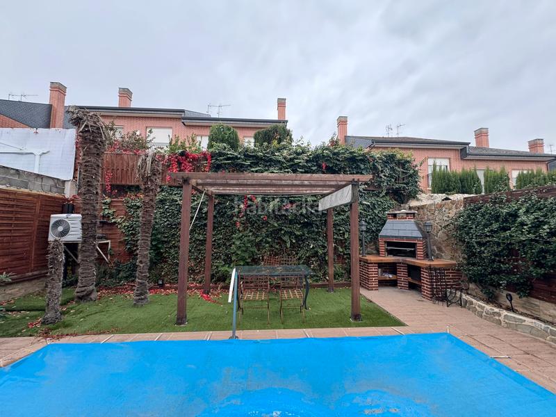 Foto fd49e07b-18bb-4f38-9fe2-1367715251d4. Location chalet avec cheminée chauffage parking piscine dans Loeches