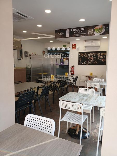 Foto 2a0eac5d-a986-427a-822e-897e9b159dd1. Alquiler local comercial en verge de l'assumpció churreriaheladeria en traspaso en Barberà del Vallès