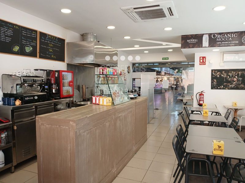 Foto 3416da33-6da8-4c96-a6e2-b94ba6526a88. Alquiler local comercial en verge de l'assumpció churreriaheladeria en traspaso en Barberà del Vallès