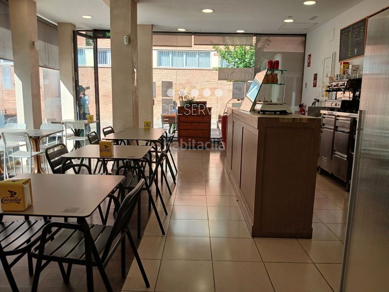 Foto 9e8577c1-1d95-46db-b291-a2968d7466c2. Alquiler local comercial en verge de l'assumpció churreriaheladeria en traspaso en Barberà del Vallès