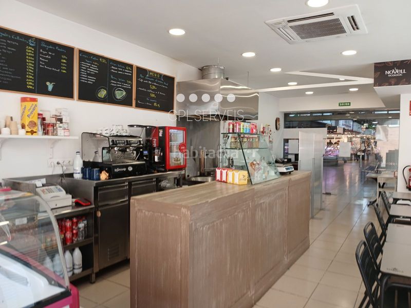 Foto baf9e378-0e76-4cdb-bf7e-f7fd737db53e. Alquiler local comercial en verge de l'assumpció churreriaheladeria en traspaso en Barberà del Vallès