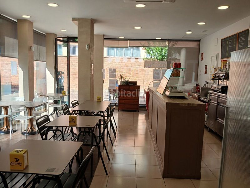 Foto bc2dde2b-a4d3-41ab-b5e2-0858bd5f9012. Alquiler local comercial en verge de l'assumpció churreriaheladeria en traspaso en Barberà del Vallès