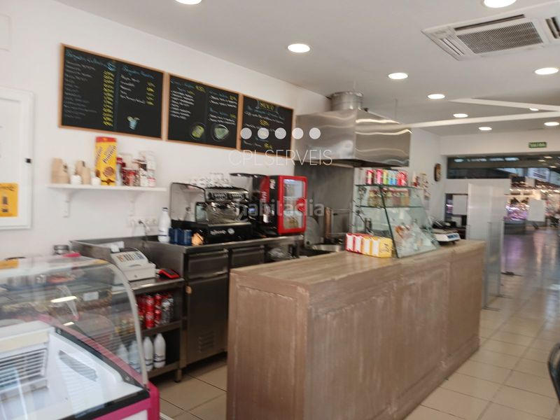 Foto d679ed91-da32-4aaf-ac8a-b96cfa1087c7. Alquiler local comercial en verge de l'assumpció churreriaheladeria en traspaso en Barberà del Vallès