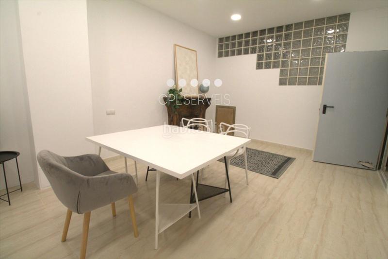 Foto 284fa714-5031-46ca-8e8c-74663e799aaa. Alquiler oficina estudio privado en zona céntrica ideal para terapeutas, coaches o freelancers en Badalona