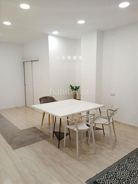 Foto 316f689c-c30c-4325-81f6-d829b1f142fb. Alquiler oficina estudio privado en zona céntrica ideal para terapeutas, coaches o freelancers en Badalona