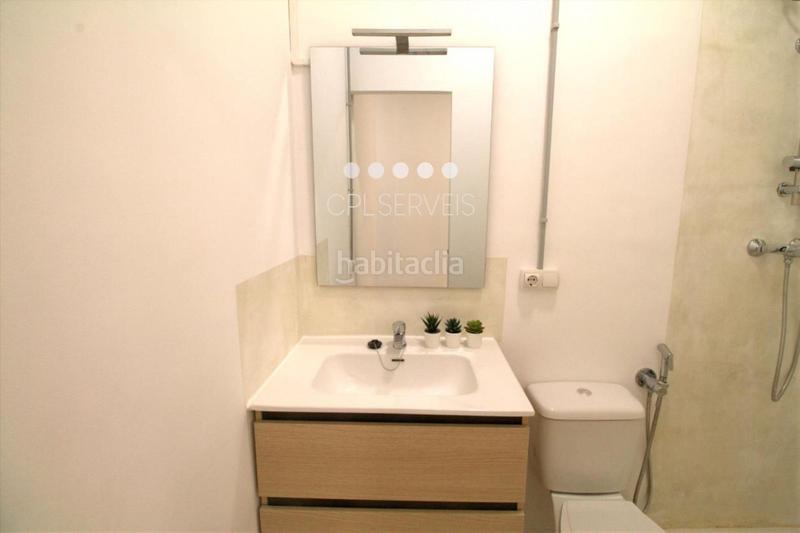 Foto 17657fa1-a090-4ad4-87d5-ec7ba1e6f7a0. Location bureau dans Centre Badalona