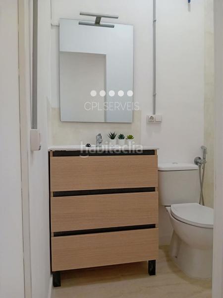 Foto 07a99271-364c-4172-a98c-ef004a77ec55. Miete büro in Centre Badalona