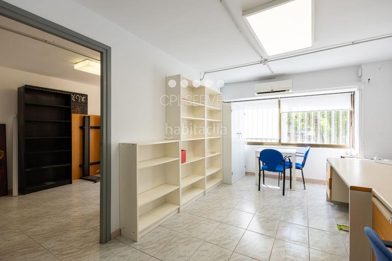 Foto 978518b9-2bcc-4dca-a483-85c2449684e0. Local comercial local oficina con licencia para actividades especiliazadas de oficina en Barcelona