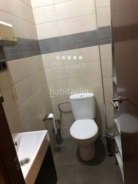 Foto 38e8e7a8-7638-41e3-8258-fb8736e3961b. Locale commerciale in Lloreda Badalona