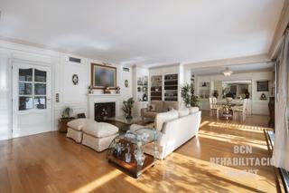 Pis  Carrer del mestre nicolau. **piso en venta en turó park - oportunidad única**