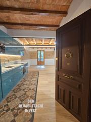 Pis  Carrer de la concòrdia. Vivienda soleada con balcón a estrenar en finca de primeros de s