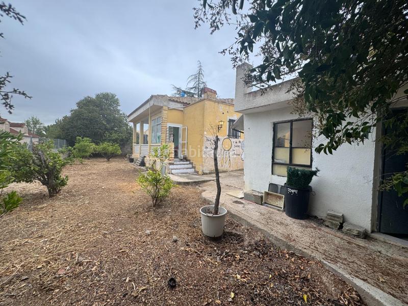 Foto 83dff756-759d-47ba-860c-89aad9d185d4. Chalet  con terreno y piscina en Alborache