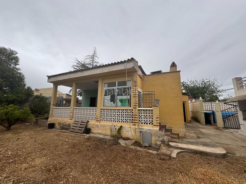 Foto cfa426f0-f876-4ae3-8a75-80c4d9fb1f59. Chalet  con terreno y piscina en Alborache