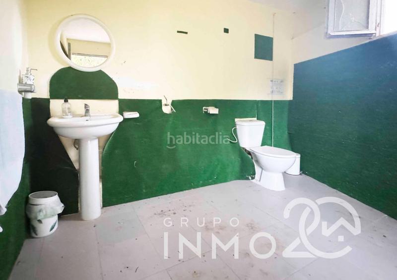 Foto e7bef024-dafe-4d77-a026-13dd045b2faf. Chalet  con terreno y piscina en Alborache