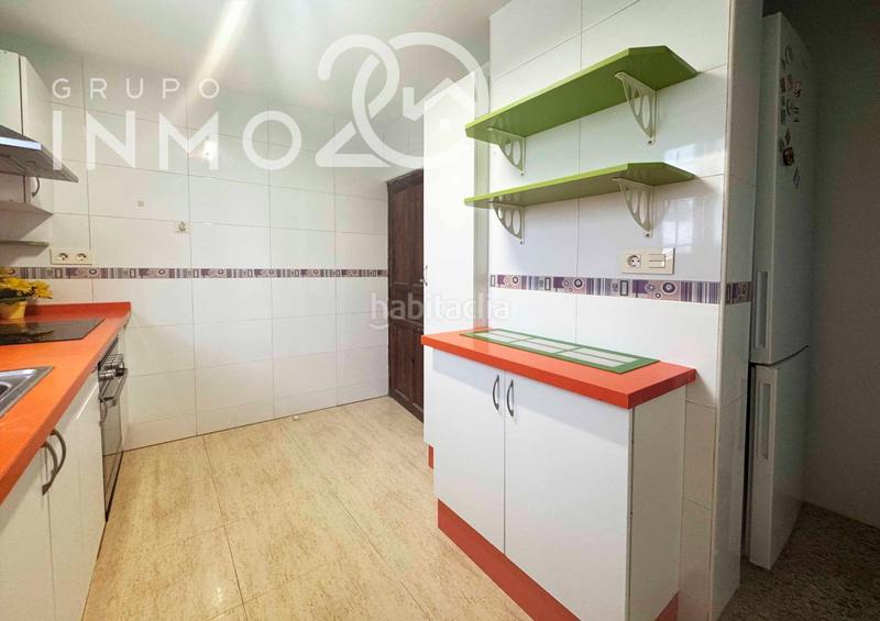 Foto f6a316fe-3757-413b-86fa-9686e2fd1f26. Chalet  con terreno y piscina en Alborache