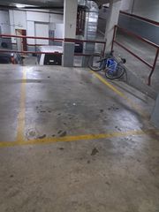 Parking coche en Zona Avenida al Vedat. Se vende plaza de garaje en torrent germanias