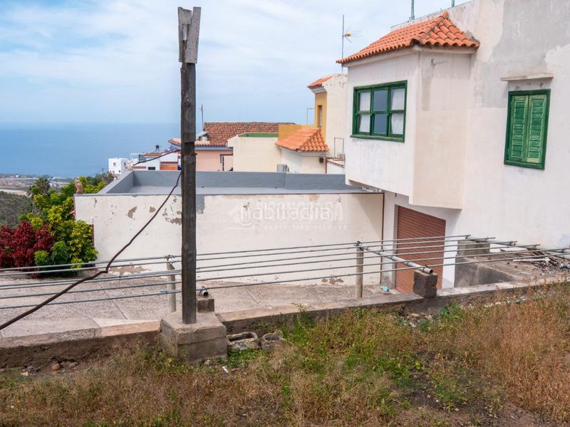 Foto 47d9009a-bb59-425c-9f9d-d9f8ceb60da8. Casa aparellada amb aparcament a Guía de Isora interior Guía de Isora