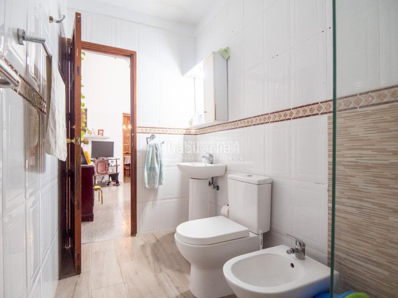 Foto cd9d189a-5f63-4cb4-80a4-ad9c8ebaf472. Casa aparellada amb aparcament a Guía de Isora interior Guía de Isora