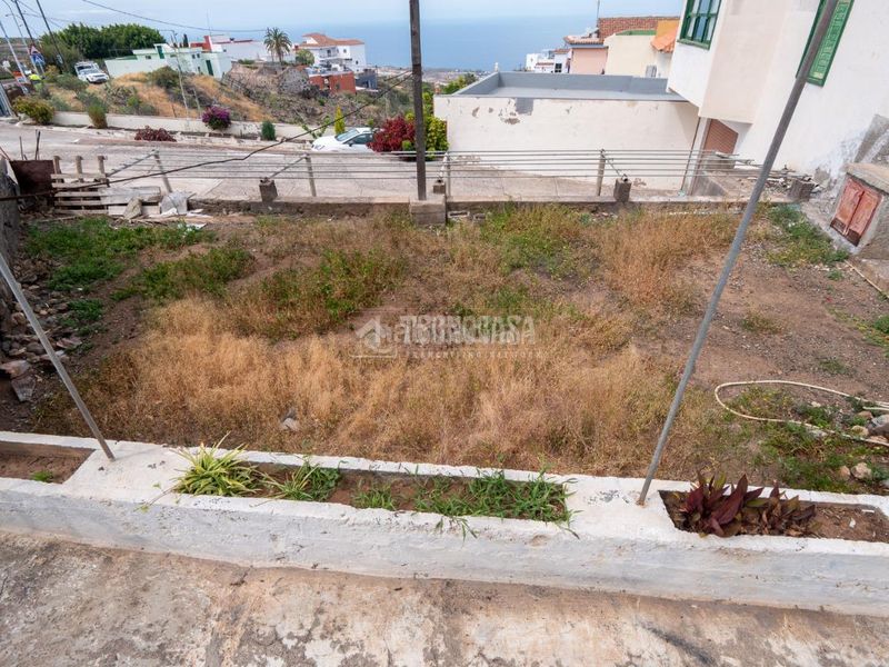 Foto d0d8b100-ff86-4da0-8614-b96e97aa768a. Casa aparellada amb aparcament a Guía de Isora interior Guía de Isora
