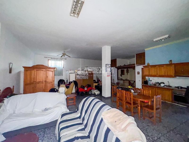 Foto af9a031c-7842-4c4d-a52b-b355ef2ccc57. Casa aparellada a Chío Guía de Isora