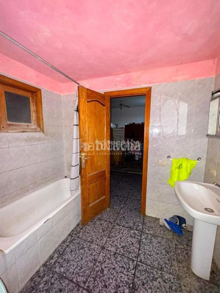 Foto df953ce1-3054-421c-a60f-02c08397d2e0. Casa aparellada a Chío Guía de Isora