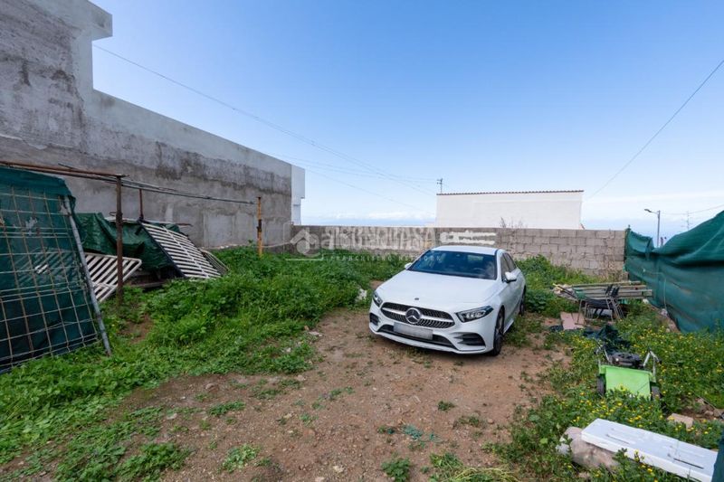 Foto e1ad7787-eb9a-4265-8197-7eee93cb964d. Terreny residencial a Guía de Isora interior Guía de Isora