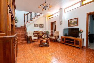 Maison jumelée à Chío. Casa en venta en guía de isora