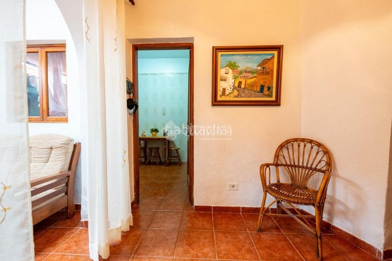 Foto 26a65ea2-0f97-4fc8-a760-572704b3f84d. Casa aparellada amb aparcament a Chío Guía de Isora