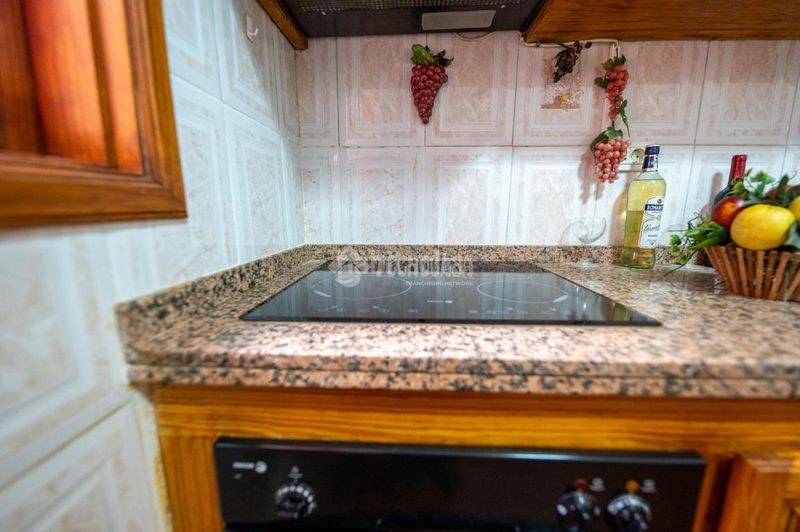Foto 8971d17d-6ba3-4649-a63a-a0878ae0762d. Casa aparellada amb aparcament a Chío Guía de Isora