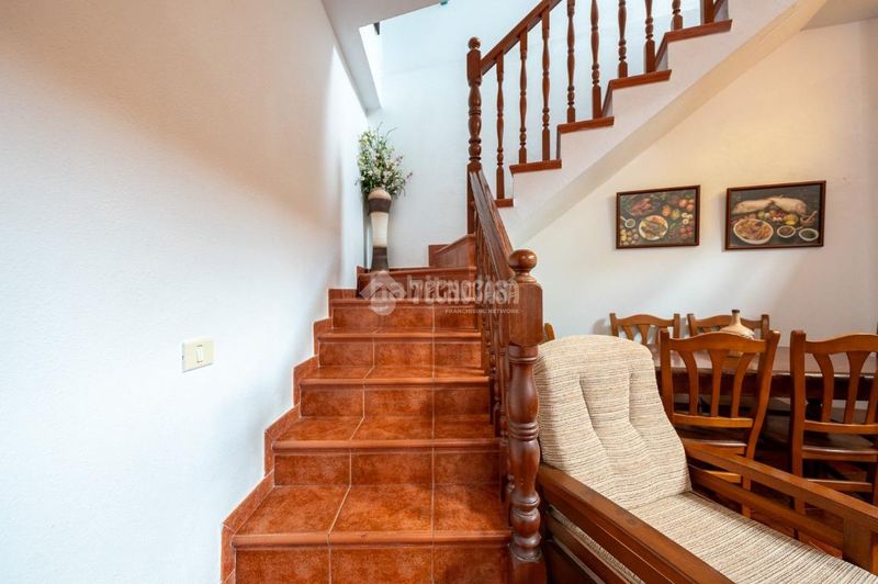 Foto df2f9351-6aff-4706-9d59-51dbc848d47a. Casa aparellada amb aparcament a Chío Guía de Isora