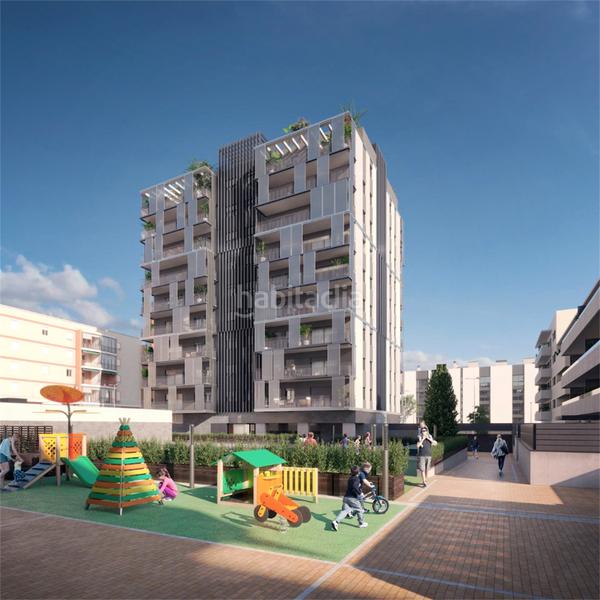 Foto 32621010-1e1d-4a42-8a62-89d216f5c0a2. Attico 98m<sup>2</sup> in carrer francesc layret 49 in Creu Alta Sabadell