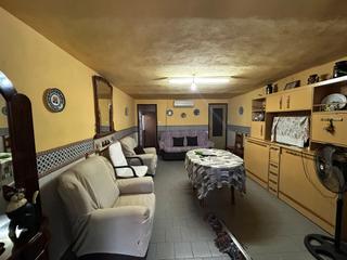 Haus in Alcolea. Casa en venta en las quemadas, córdoba  oportunidad única