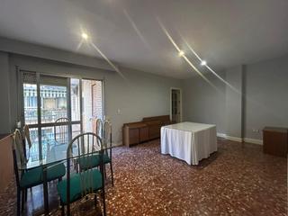 Pis en El Brillante -El Naranjo - El Tablero. Amplio y luminoso piso en barrio del naranjo, crdoba