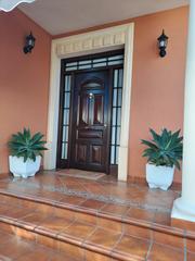 Chalet à Huerta de la Reina - Trassierra. Amplio chalet en el higuerón, córdoba  ideal para vivir y disfru