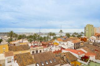 Terreny residencial  Dénia - cl temple de sant telm. Edificio completo  oportunidad para inversores en dénia