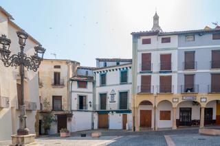Casa en Xtiva. Oportunidad de inversin en el corazn histrico de xtiva