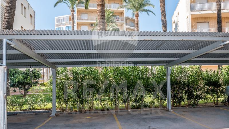 Foto bc5ddaa7-2a3b-44ce-8fb1-6df86ef1347a. Piso planta baja en venta en segunda línea de playa en Dénia